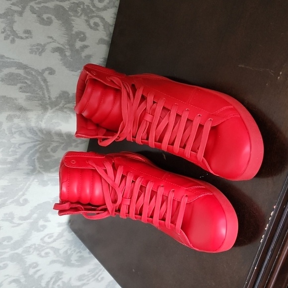 High top sneakers - Picture 1 of 3